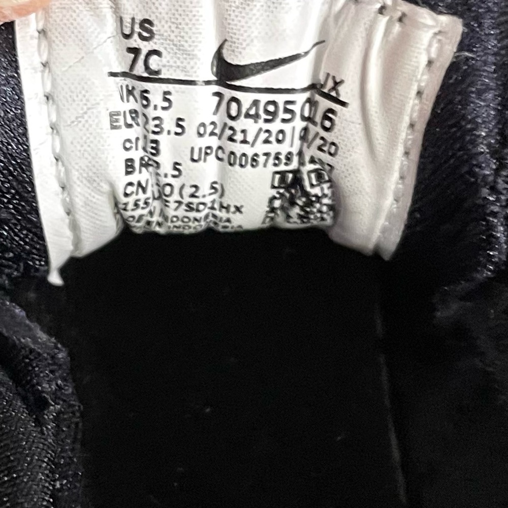 Nike’s Toddler Size 7 - Picture 7 of 7